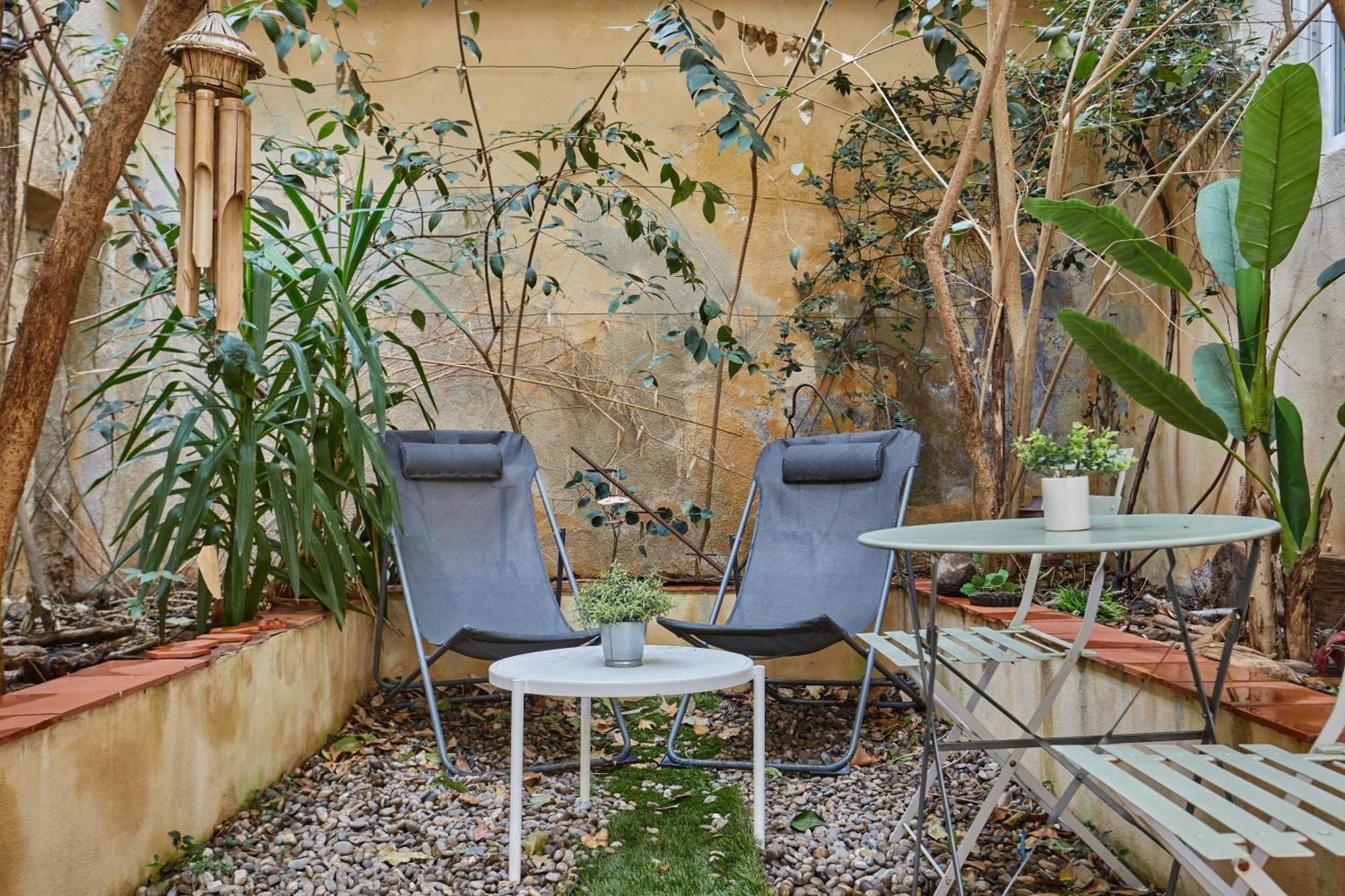 Aix Sauna Jacuzzi Balneo Privatifs Hyper Centre Historique Cour Interieur Aix-en-Provence